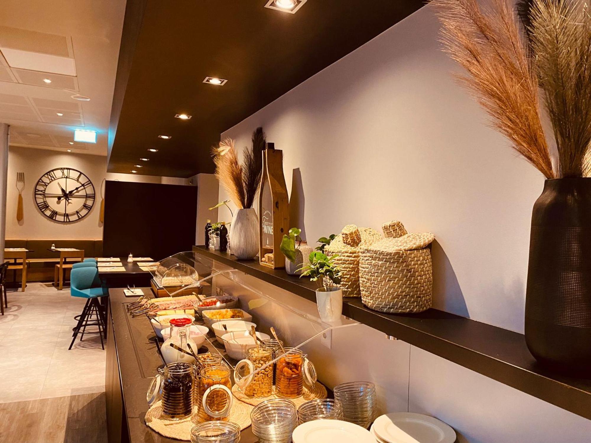Hotel Ibis Budget Paradiso 2*