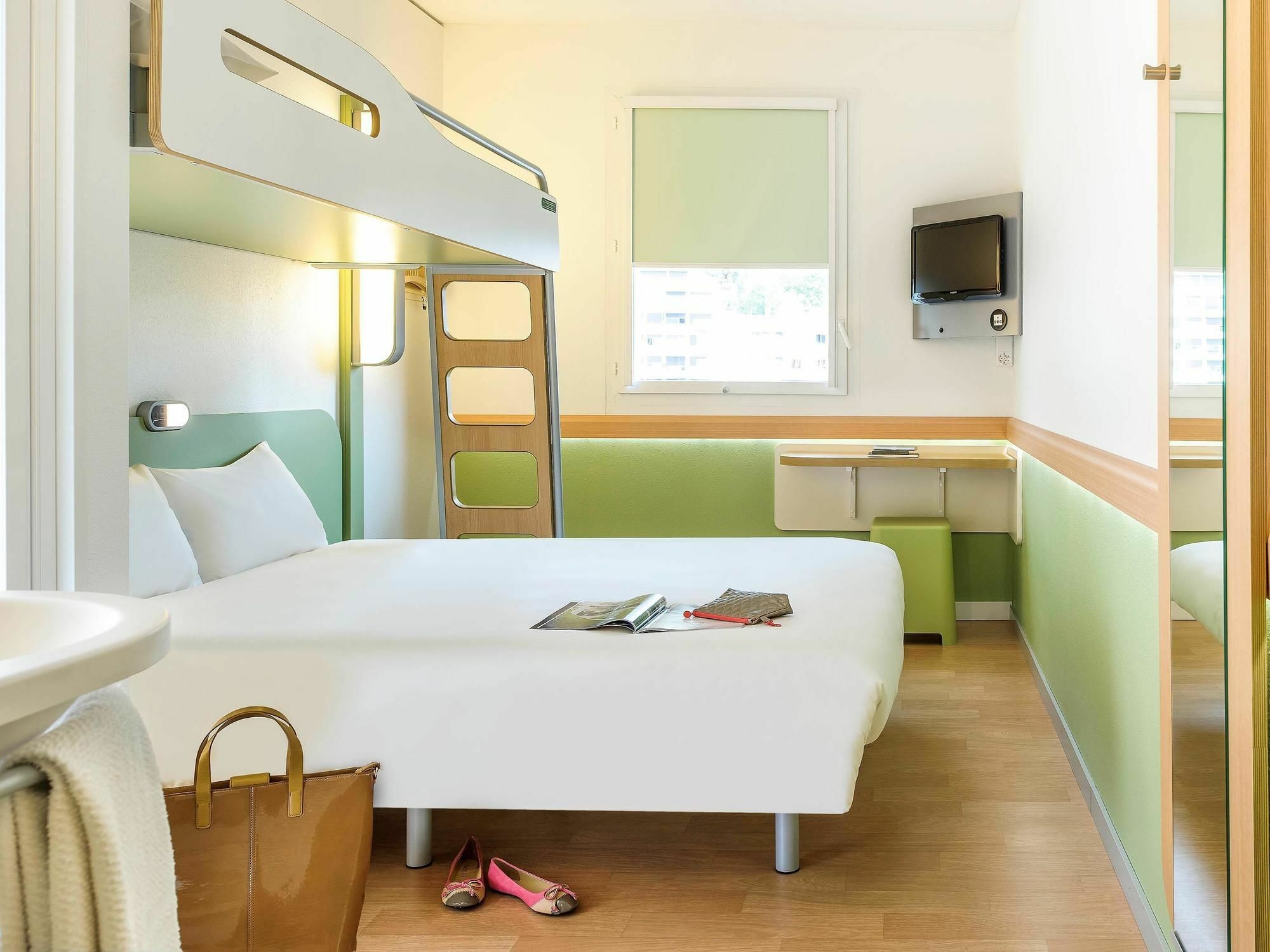 Ibis Budget Paradiso Hotel 2*