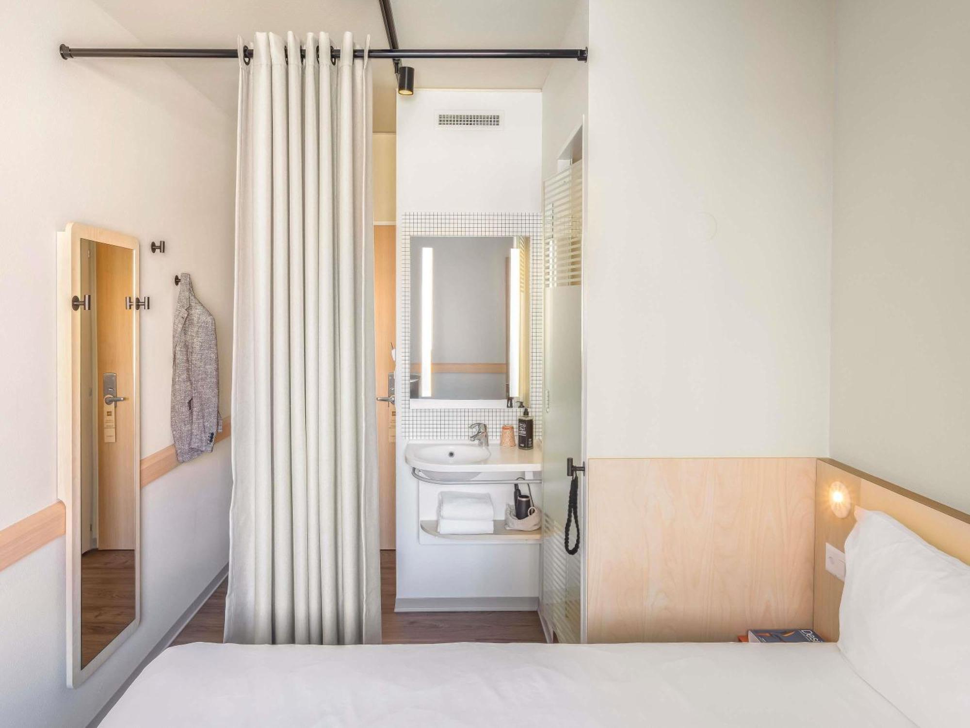 Ibis Budget Paradiso होटल